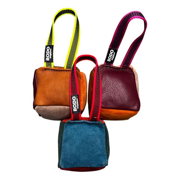 BODO honden bijtkussen kubus - Leer - 10x10cm - Met handvat | Bijtrollen en kussens